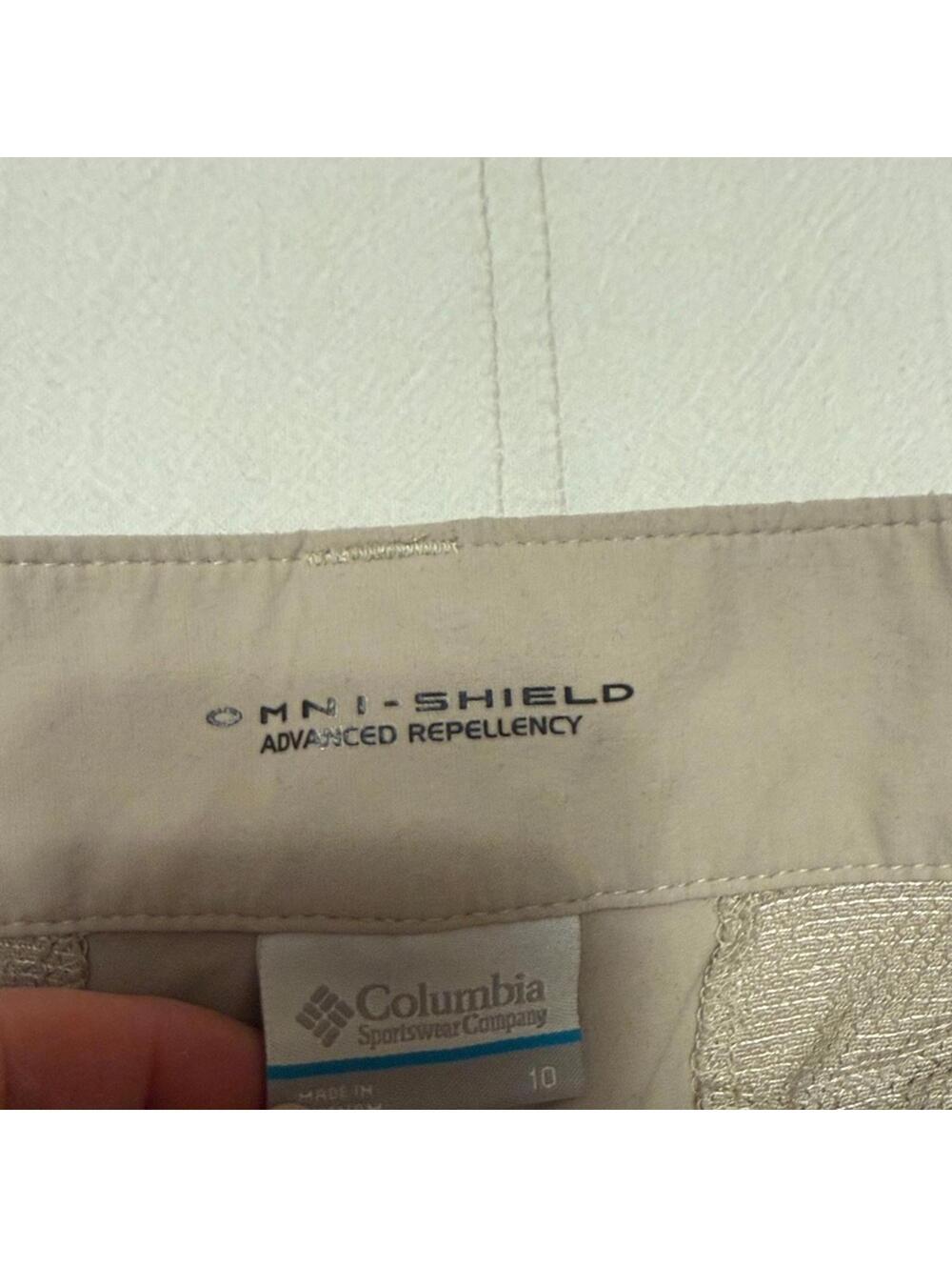 Columbia Omni-Shield Khaki Hiking Capri Pants Women's Size 10 - Picture 3 of 6